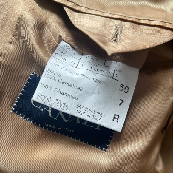 Italian made Canali Blazer in excellent condition. - Picture 5 of 7